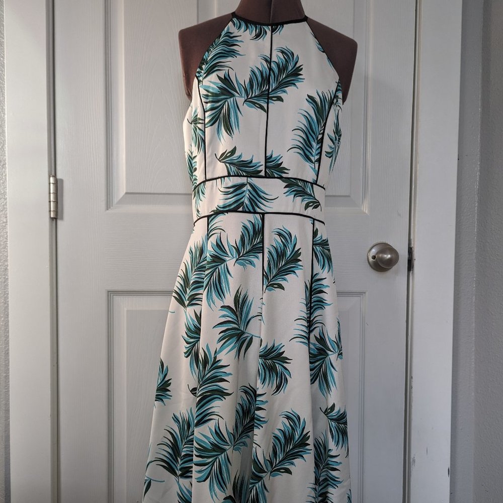 Adelyn Rae White Halter Dress Size Medium